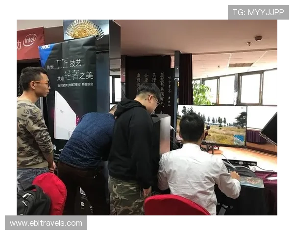 亚娱真人全天候客服支持为玩家提供快速便捷的咨询与帮助保障游戏顺利进行